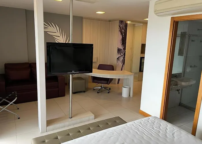 Quarto 50M2 Proximo Shopping Salvador